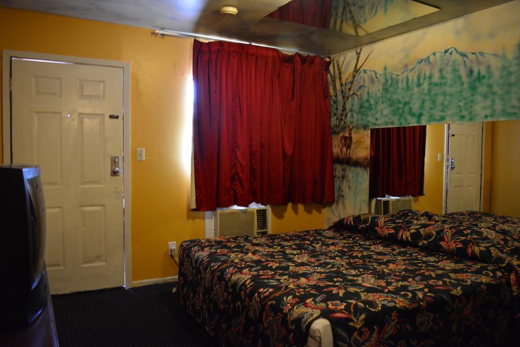 Everkleen Motel Downtown San Antonio Room photo